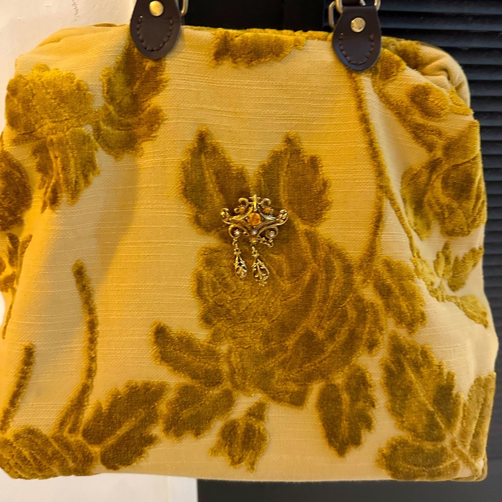 Gold velvet damask Mary Poppins bag